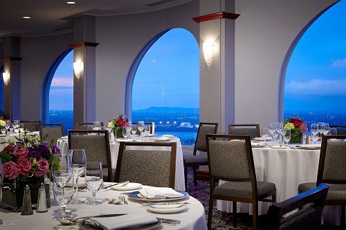Marriott Chateau Champlain restaurant